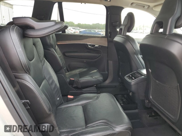 2020 Volvo XC90 Inscription with VIN YV4A221L2L1556129, listed as a Copart auction lot 60505925 with 84,871 mi miles and Salvage title. Bid and sale history available at DreamBid. Image 11.