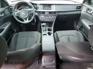 2018 Kia Optima LX z VIN 5XXGT4L30JG263799, wystawiony jako Copart lot #55140215 z przebiegiem 41 982 mil mil oraz Szkoda całkowita • Salvage title. Historia ofert i sprzedaży dostępna na DreamBid. Obrazek 8.