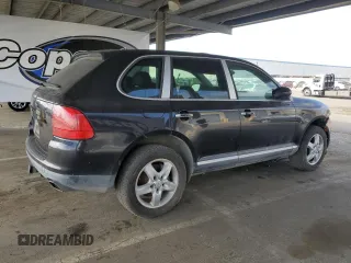 2004 Porsche Cayenne z VIN WP1AA29P94LA21185, wystawiony jako Copart lot #60576755 z przebiegiem 167 428 mil mil oraz Czysty tytuł • Clean title. Historia ofert i sprzedaży dostępna na DreamBid. Obrazek 3.
