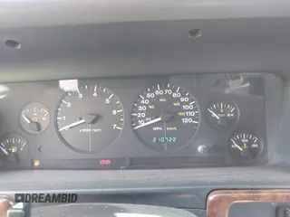 1997 Jeep Grand Cherokee Laredo z VIN 1J4GZ58Y2VC551199, wystawiony jako IAAI lot #42625502 z przebiegiem 210 722 mil mil oraz . Historia ofert i sprzedaży dostępna na DreamBid. Obrazek 7.