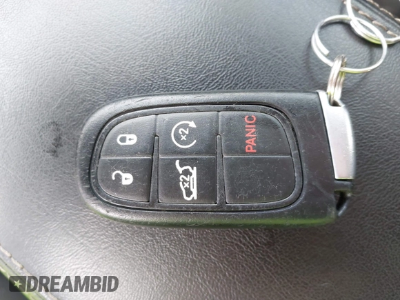 2017 Jeep Cherokee Latitude z VIN 1C4PJLCB2HW642335, wystawiony jako IAAI lot #42468776 z przebiegiem 147 126 mil mil oraz . Historia ofert i sprzedaży dostępna na DreamBid. Obrazek 11.