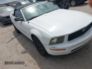 2007 Ford Mustang Deluxe with VIN 1ZVFT84N975253382, listed as a IAAI auction lot 42053888 with 96,356 mi miles and . Bid and sale history available at carsss.com. Image 1.