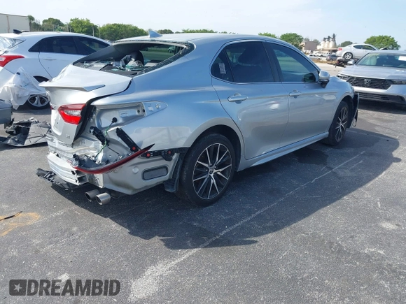 2022 Toyota Camry SE with VIN 4T1G11AK1NU002157, listed as a IAAI auction lot 41647629 with 89,189 mi miles and . Bid and sale history available at DreamBid. Image 4.