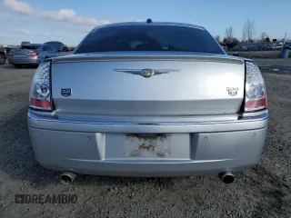 2005 Chrysler 300 C with VIN 2C3AA63H15H674199, listed as a Copart auction lot 47628215 with 154,052 mi miles and Salvage Title. Bid and sale history available at DreamBid. Image 6.