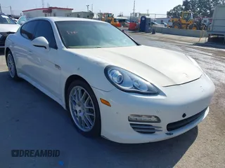 2011 Porsche Panamera с VIN WP0AA2A75BL010310, выставлен на аукционе IAAI как лот 42396142 с пробегом 58 251 миль миль и . История ставок и продаж доступна на DreamBid. Изображение 1.