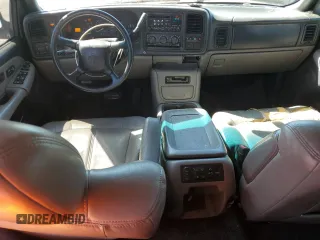 2002 Chevrolet Tahoe LS с VIN 1GNEC13T62R243097, выставлен на аукционе Copart как лот 64210815 с пробегом 254 318 миль миль и Списание • Salvage title. История ставок и продаж доступна на DreamBid. Изображение 8.