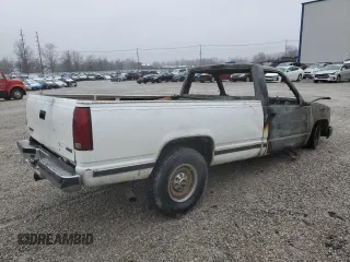 1997 GMC Sierra 1500 with VIN 1GTGC24R3VZ522487, listed as a Copart auction lot 44922165 with Not Provided miles and Non Repairable. Bid and sale history available at DreamBid. Image 3.