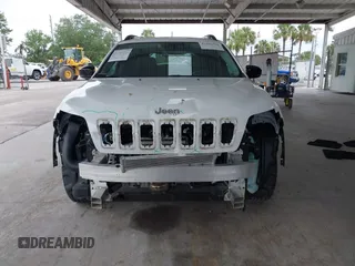 2022 Jeep Cherokee Latitude Lux z VIN 1C4PJLMXXND501689, wystawiony jako IAAI lot #42401720 z przebiegiem 34 037 mil mil oraz . Historia ofert i sprzedaży dostępna na DreamBid. Obrazek 13.