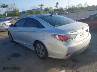 2015 Hyundai Sonata Hybrid Limited with VIN KMHEC4A44FA119321, listed as a IAAI auction lot 41517009 with 126,284 mi miles. Bid and sale history available at carsss.com. Image 3.