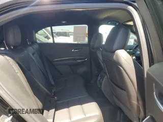 2019 Cadillac XT4 AWD Sport z VIN 1GYFZFR47KF152344, wystawiony jako Copart lot #57535655 z przebiegiem 70 107 mil mil oraz Szkody całkowita. Historia ofert i sprzedaży dostępna na DreamBid. Obrazek 10.
