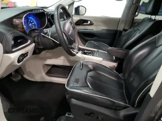 2023 Chrysler Pacifica Limited with VIN 2C4RC1GG8PR535410, listed as a Copart auction lot 60606085 with 74,370 mi miles and Clean title. Bid and sale history available at DreamBid. Image 7.