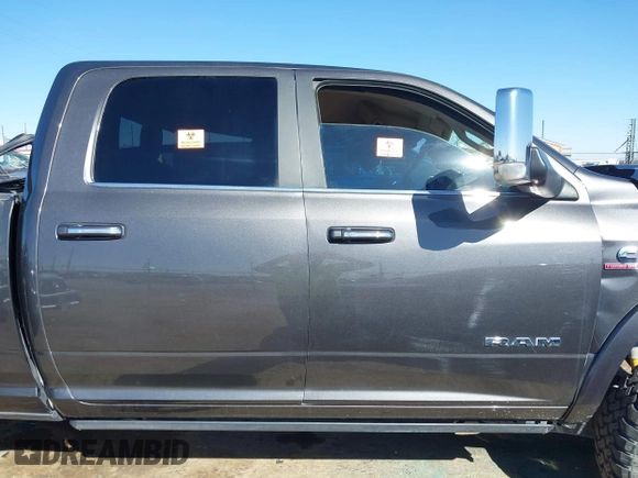 2019 Ram 2500 Laramie with VIN 3C6UR5FL3KG595244, listed as a IAAI auction lot 41849851 with Not Provided miles. Bid and sale history available at carsss.com. Image 13.