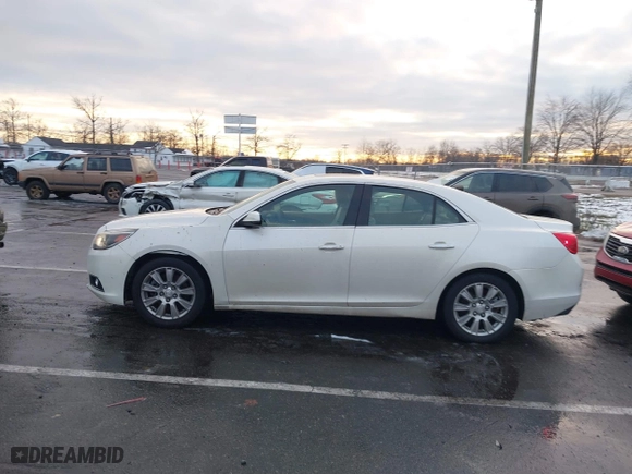 2013 Chevrolet Malibu LTZ with VIN 1G11J5SX7DF208901, listed as a IAAI auction lot 41187677 with 174,734 mi miles. Bid and sale history available at carsss.com. Image 14.