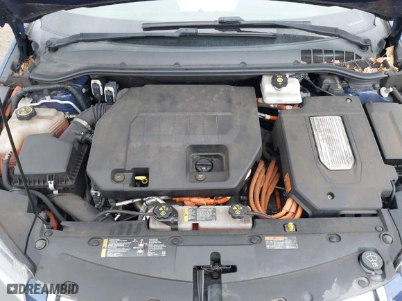 2013 Chevrolet Volt with VIN 1G1RA6E45DU128549, listed as a IAAI auction lot 41903293 with 125,635 mi miles. Bid and sale history available at carsss.com. Image 10.