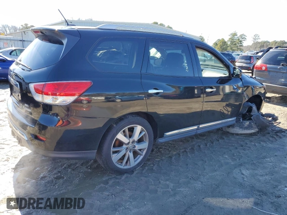 2013 Nissan Pathfinder S with VIN 5N1AR2MM8DC652237, listed as a Copart auction lot 44797235 with 136,219 mi miles and Clean Title. Bid and sale history available at carsss.com. Image 3.