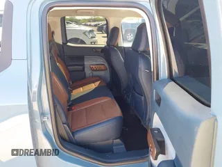 2022 Ford Maverick XL z VIN 3FTTW8E38NRA74240, wystawiony jako IAAI lot #42028451 z przebiegiem 28 166 mil mil oraz . Historia ofert i sprzedaży dostępna na DreamBid. Obrazek 8.