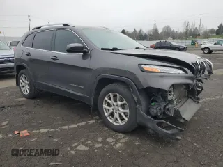 2017 Jeep Cherokee Latitude with VIN 1C4PJMCB8HW657993, listed as a Copart auction lot 88094025 with 146,583 mi miles and Salvage Title. Bid and sale history available at DreamBid. Image 4.