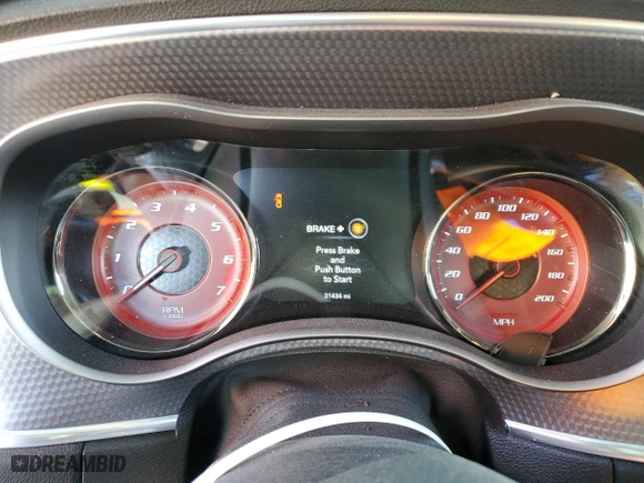 2017 Dodge Charger SRT Hellcat with VIN 2C3CDXL91HH566989, listed as a Copart auction lot 80456304 with 31,434 mi miles and Salvage Title. Bid and sale history available at carsss.com. Image 9.