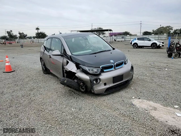 2014 BMW i3 with VIN WBY1Z4C51EVX63131, listed as a Copart auction lot 86652274 with NaN miles and Salvage Title. Bid and sale history available at carsss.com. Image 11.