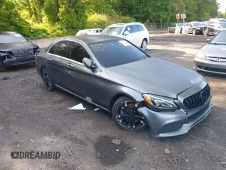 2017 Mercedes-Benz C 300 с VIN 55SWF4KB3HU195859, выставлен на аукционе IAAI как лот 42301186 с пробегом 137 368 миль миль и . История ставок и продаж доступна на DreamBid. Изображение 1.