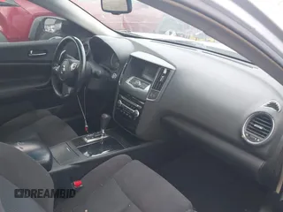 2009 Nissan Maxima S с VIN 1N4AA51E19C827371, выставлен на аукционе IAAI как лот 42306914 с пробегом 263 226 миль миль и . История ставок и продаж доступна на DreamBid. Изображение 5.
