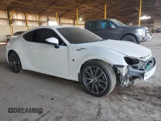 2017 Toyota 86 with VIN JF1ZNAA18H8704746, listed as a Copart auction lot 45767335 with 75,805 mi miles and Salvage Title. Bid and sale history available at carsss.com. Image 4.
