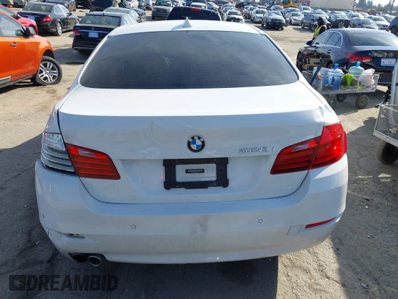 2016 BMW 5 Series 528i z VIN WBA5A5C54GG349104, wystawiony jako IAAI lot #41612678 z przebiegiem 92 449 mil mil oraz . Historia ofert i sprzedaży dostępna na DreamBid. Obrazek 16.