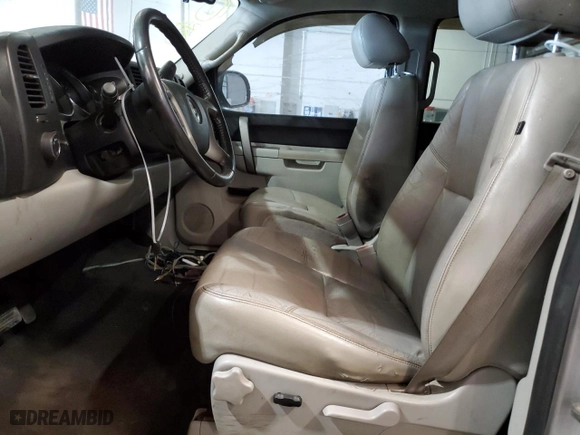 2010 Chevrolet Silverado 1500 LT with VIN 3GCRKSE31AG258718, listed as a Copart auction lot 71970444 with 220,374 mi miles and Clean Title. Bid and sale history available at carsss.com. Image 7.