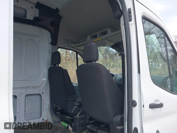 2019 Ford Transit with VIN 1FTBW2XGXKKB14763, listed as a IAAI auction lot 41924696 with 58,122 mi miles and . Bid and sale history available at DreamBid. Image 8.