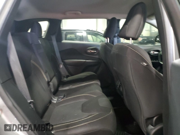 2015 Jeep Cherokee Latitude с VIN 1C4PJMCB1FW649506, выставлен на аукционе Copart как лот 61662795 с пробегом 138 121 миль миль и Списание • Salvage title. История ставок и продаж доступна на DreamBid. Изображение 11.