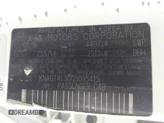 2016 Kia Optima LX z VIN KNAGT4L30G5095415, wystawiony jako IAAI lot #41964937 z przebiegiem 67 303 mil mil oraz . Historia ofert i sprzedaży dostępna na DreamBid. Obrazek 9.