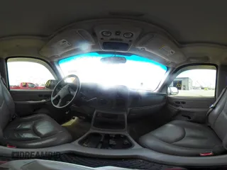 2005 Chevrolet Tahoe Z71 z VIN 1GNEK13T45R111138, wystawiony jako IAAI lot #41880322 z przebiegiem Nie podano mil oraz . Historia ofert i sprzedaży dostępna na DreamBid. Obrazek 18.