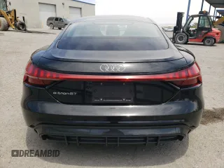 2024 Audi e-tron GT Premium Plus z VIN WAUFJBFW1R7001075, wystawiony jako Copart lot #58714654 z przebiegiem 3185 mil mil oraz Szkody całkowita. Historia ofert i sprzedaży dostępna na DreamBid. Obrazek 6.