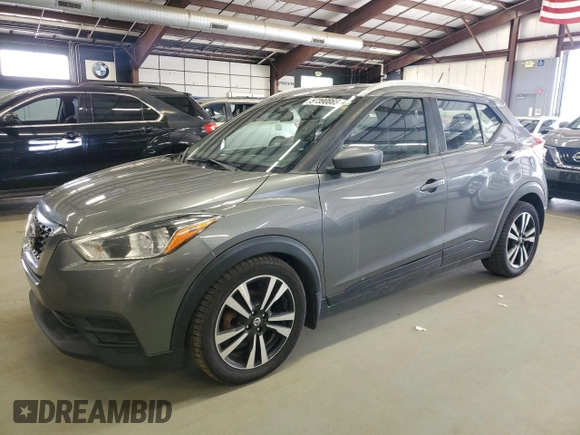 2018 Nissan Kicks SV z VIN 3N1CP5CUXJL544761, wystawiony jako Copart lot #57390865 z przebiegiem 150 260 mil mil oraz Czysty tytuł • Clean title. Historia ofert i sprzedaży dostępna na DreamBid. Obrazek 1.