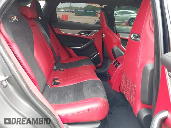 2022 Jaguar F-Pace SVR z VIN SADCZ2EE0NA702862, wystawiony jako IAAI lot #42129192 z przebiegiem 20 580 mil mil oraz . Historia ofert i sprzedaży dostępna na DreamBid. Obrazek 8.
