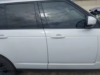 2019 Land Rover Range Rover HSE with VIN SALGS2SVXKA552883, listed as a IAAI auction lot 41543612 with 66,342 mi miles. Bid and sale history available at carsss.com. Image 14.