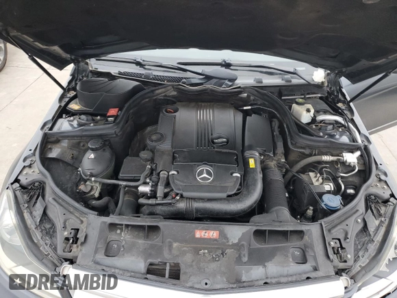 2013 Mercedes-Benz C 250 Sport с VIN WDDGF4HB0DA794420, выставлен на аукционе Copart как лот 41104684 с пробегом 178 174 миль миль и Списание • Salvage title. История ставок и продаж доступна на DreamBid. Изображение 11.