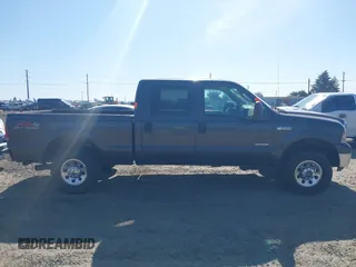 2006 Ford F-250 XL z VIN 1FTSW21P16ED75714, wystawiony jako IAAI lot #42029148 z przebiegiem Nie podano mil oraz . Historia ofert i sprzedaży dostępna na DreamBid. Obrazek 13.