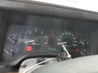 2000 Jeep Wrangler Sahara with VIN 1J4FA59S8YP721771, listed as a Copart auction lot 56924475 with 175,456 mi miles and Clean title. Bid and sale history available at DreamBid. Image 9.