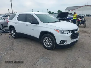 2021 Chevrolet Traverse LS z VIN 1GNEVFKW7MJ199793, wystawiony jako IAAI lot #42336249 z przebiegiem 91 106 mil mil oraz . Historia ofert i sprzedaży dostępna na DreamBid. Obrazek 1.