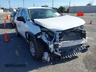 2023 Toyota RAV4 LE z VIN 2T3H1RFV1PW248254, wystawiony jako IAAI lot #41687924 z przebiegiem 25 003 mil mil oraz . Historia ofert i sprzedaży dostępna na DreamBid. Obrazek 1.