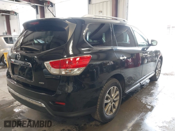 2015 Nissan Pathfinder SL with VIN 5N1AR2MM6FC663272, listed as a IAAI auction lot 42571611 with 176,221 mi miles and . Bid and sale history available at DreamBid. Image 4.