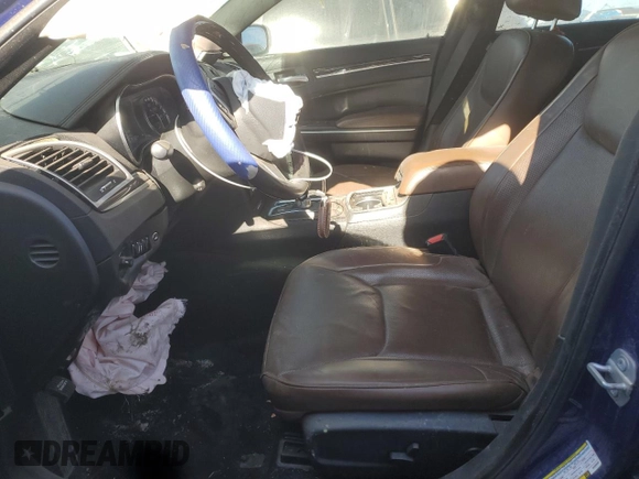 2019 Chrysler 300 Limited with VIN 2C3CCAKG3KH689958, listed as a Copart auction lot 87105044 with 52,072 mi miles and Salvage Title. Bid and sale history available at carsss.com. Image 7.