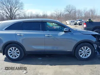 2020 Kia Sorento LX with VIN 5XYPGDA38LG638330, listed as a IAAI auction lot 41740259 with 84,995 mi miles. Bid and sale history available at carsss.com. Image 13.