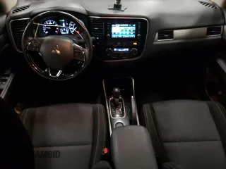 2017 Mitsubishi Outlander ES с VIN JA4AD2A33HZ015719, выставлен на аукционе Copart как лот 53526245 с пробегом 119 681 миль миль и Списание • Salvage title. История ставок и продаж доступна на DreamBid. Изображение 8.