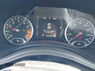 2016 Jeep Renegade Latitude with VIN ZACCJBBT8GPD00919, listed as a IAAI auction lot 41379627 with 104,791 mi miles. Bid and sale history available at carsss.com. Image 7.