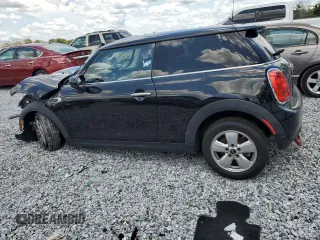 2021 MINI Hardtop Cooper with VIN WMWXR3C05M2P13632, listed as a Copart auction lot 62595415 with 38,797 mi miles and Clean title. Bid and sale history available at DreamBid. Image 2.
