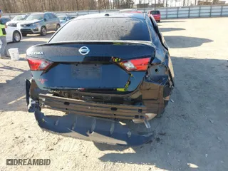 2019 Nissan Altima 2.5 S with VIN 1N4BL4BV3KC220322, listed as a IAAI auction lot 41761410 with 1 mi miles. Bid and sale history available at carsss.com. Image 15.