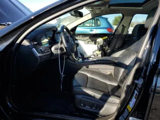 2015 BMW 5 Series 550i xDrive с VIN WBAKP9C54FD693721, выставлен на аукционе Copart как лот 83348714 с пробегом 59 993 миль миль и Списание • Salvage title. История ставок и продаж доступна на DreamBid. Изображение 7.