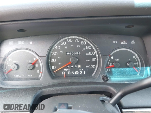 2000 Ford Crown Victoria LX z VIN 2FAFP74W1YX177737, wystawiony jako IAAI lot #42375378 z przebiegiem 90 359 mil mil oraz . Historia ofert i sprzedaży dostępna na DreamBid. Obrazek 7.